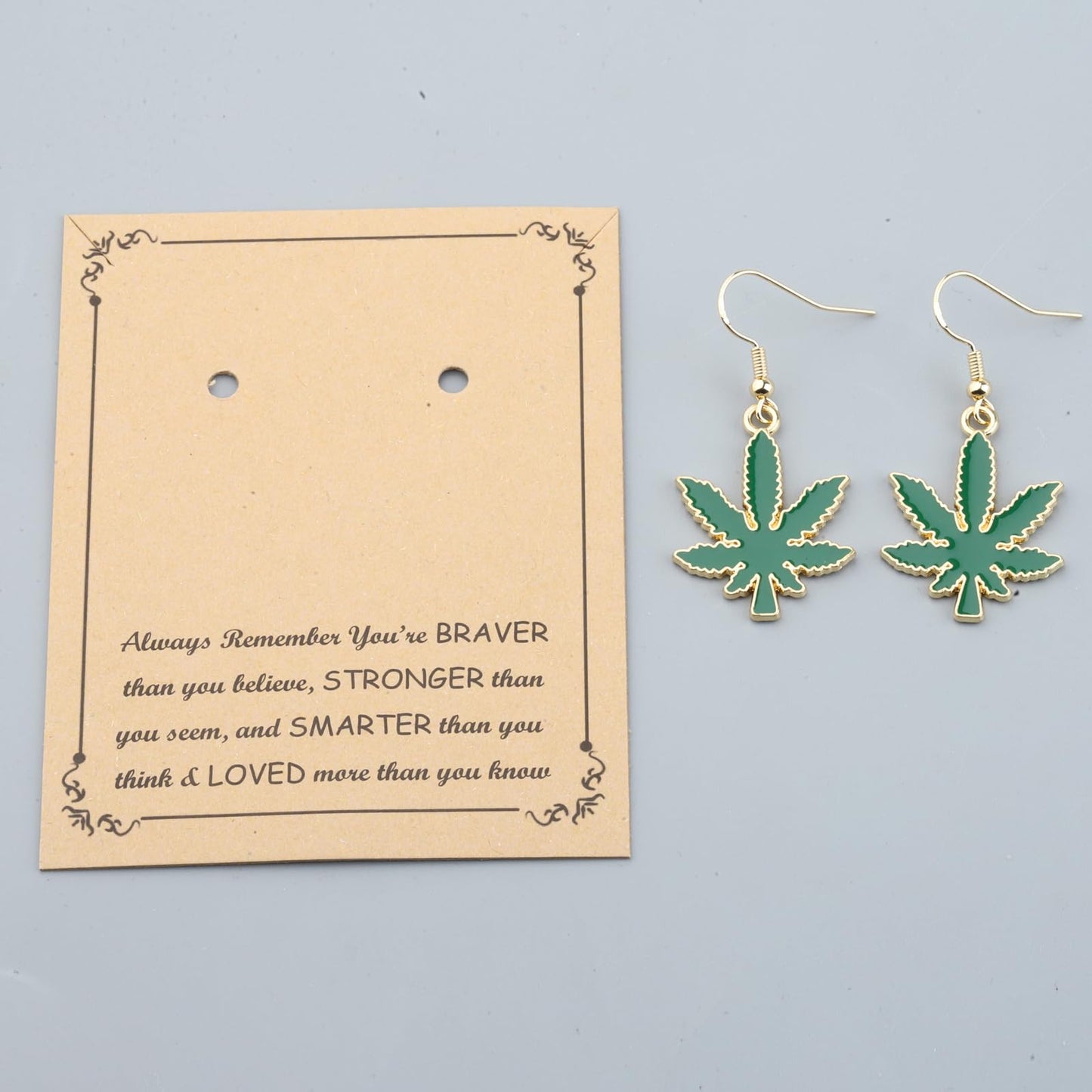 FUSTMW Marijuana Leaf Necklace Marijuana Weed Gifts Green Marijuana Pot Leaf Pendant Charm Necklace Jewelry for Women Men