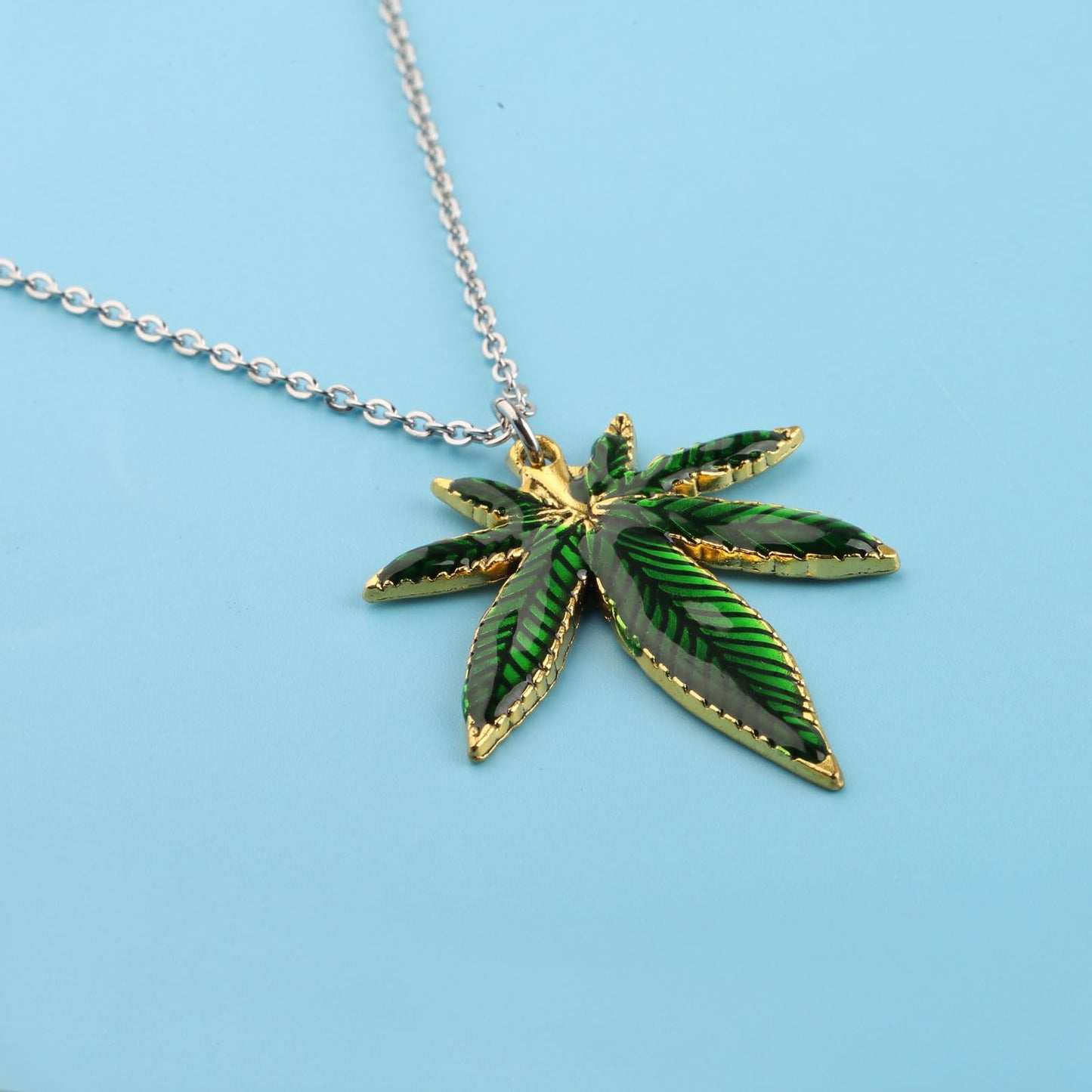 FUSTMW Marijuana Leaf Necklace Marijuana Weed Gifts Green Marijuana Pot Leaf Pendant Charm Necklace Jewelry for Women Men